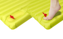 Carica l'immagine nel visualizzatore di Gallery, Materasso gonfiabile da campeggio Brunner Alveobed