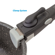 Carica l'immagine nel visualizzatore di Gallery, Pinza grip Set pentole da campeggio Brunner Pirate NG 7+1 Ø24