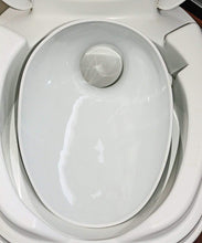 Carica l'immagine nel visualizzatore di Gallery, Twusch - Accessorio per toilette Thetford per camper