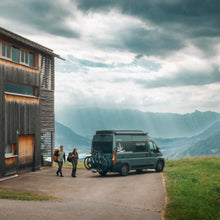 Carica l'immagine nel visualizzatore di Gallery, Thule VeloSwing - Portabici da Gancio di Traino per Fiat Ducato