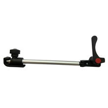 Carica l'immagine nel visualizzatore di Gallery, Braccetto a vite per finestre Plastoform con manopola
