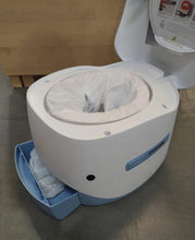 Carica l'immagine nel visualizzatore di Gallery, WC Portatile Automatico con Sistema a Sacchetti