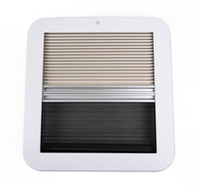 Carica l'immagine nel visualizzatore di Gallery, Oblò Carbest traslucido con oscurante - zanzariera plissettato per camper