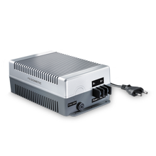 Carica l'immagine nel visualizzatore di Gallery, Dometic PerfectCharge IU812 caricabatterie - Camper