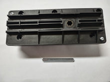 Carica l'immagine nel visualizzatore di Gallery, Ricambi cornice esterna Oblò Dometic Midi Heki Style versione con manovella/elettrico