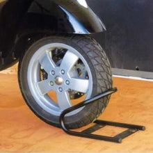 Carica l'immagine nel visualizzatore di Gallery, Moto Wheel Chook - Bloccaruota Fiamma