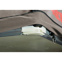 Carica l'immagine nel visualizzatore di Gallery, Lungo il perimetro inferiore è presente un binario SlideTrack utili per appendere tutto il necessario, grazie agli accessori compatibili.