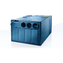 Carica l'immagine nel visualizzatore di Gallery, Climatizzatore Truma Saphir Comfort RC montato nel vano di un camper