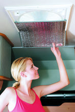 Carica l'immagine nel visualizzatore di Gallery, Thermo Vent 40 oscurante termico Fiamma per oblò