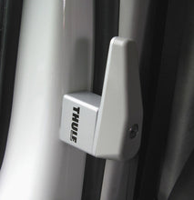 Carica l&#39;immagine nel visualizzatore di Gallery, Cab Lock serratura Thule per porte cabine Camper
