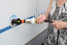 Carica l&#39;immagine nel visualizzatore di Gallery, Tappo tieni tubo universale per carico acqua camper Acquatravel
