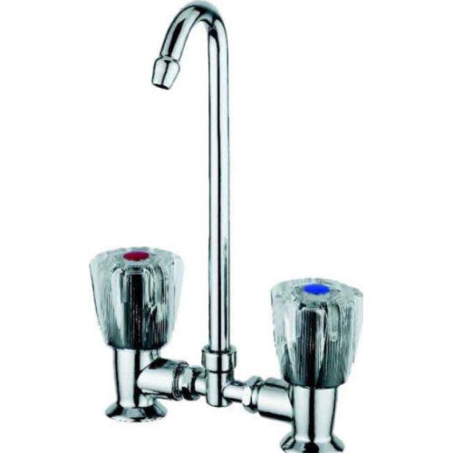 Rubinetto con canna abbattibile per camper