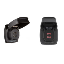 Carica l&#39;immagine nel visualizzatore di Gallery,  Dettaglio porte USB-C per ricarica laptop e tablet in van
