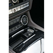 Carica l&#39;immagine nel visualizzatore di Gallery, Caricabatteria 3 porte USB per auto Fast Charge Lampa
