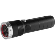 Carica l&#39;immagine nel visualizzatore di Gallery, Torcia manuale Ledlenser Mt14
