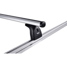 Carica l&#39;immagine nel visualizzatore di Gallery, Barre di carico Thule Load Bars per portapacchi Roof Rack
