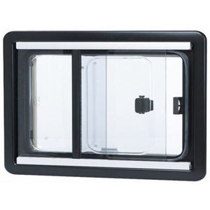 Finestra Seitz S4 esterno nero RAL9005 interno bianco RAL 9016