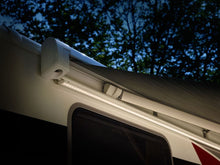 Carica l&#39;immagine nel visualizzatore di Gallery, Profilo Tent-Led Mounting Rail per Thule Omnistor 5200
