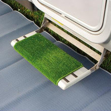 Carica l&#39;immagine nel visualizzatore di Gallery, Zerbino gradino camper - Clean step Fiamma
