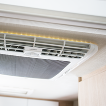 Carica l&#39;immagine nel visualizzatore di Gallery, Climatizzatore condizionatore Dometic 2200 Freshjet
